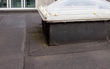 disadvantages of Outcast flat roofs